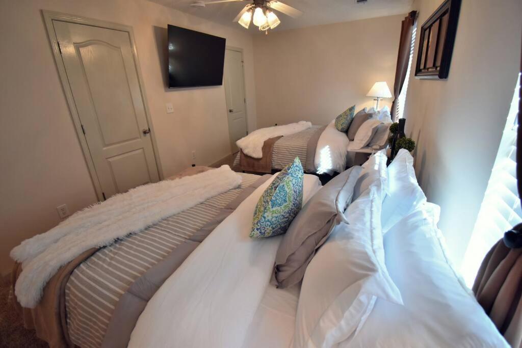 Cozy Renovated Winder Townhouse Traveller Awards 2025 Winner Zewnętrze zdjęcie